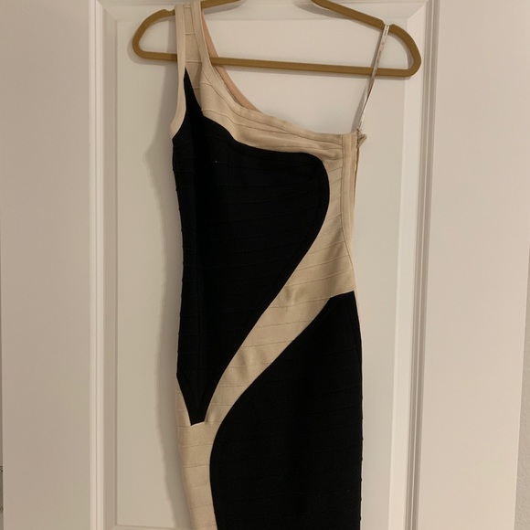Herve Leger one should let bandage dress - Picture 2 of 3